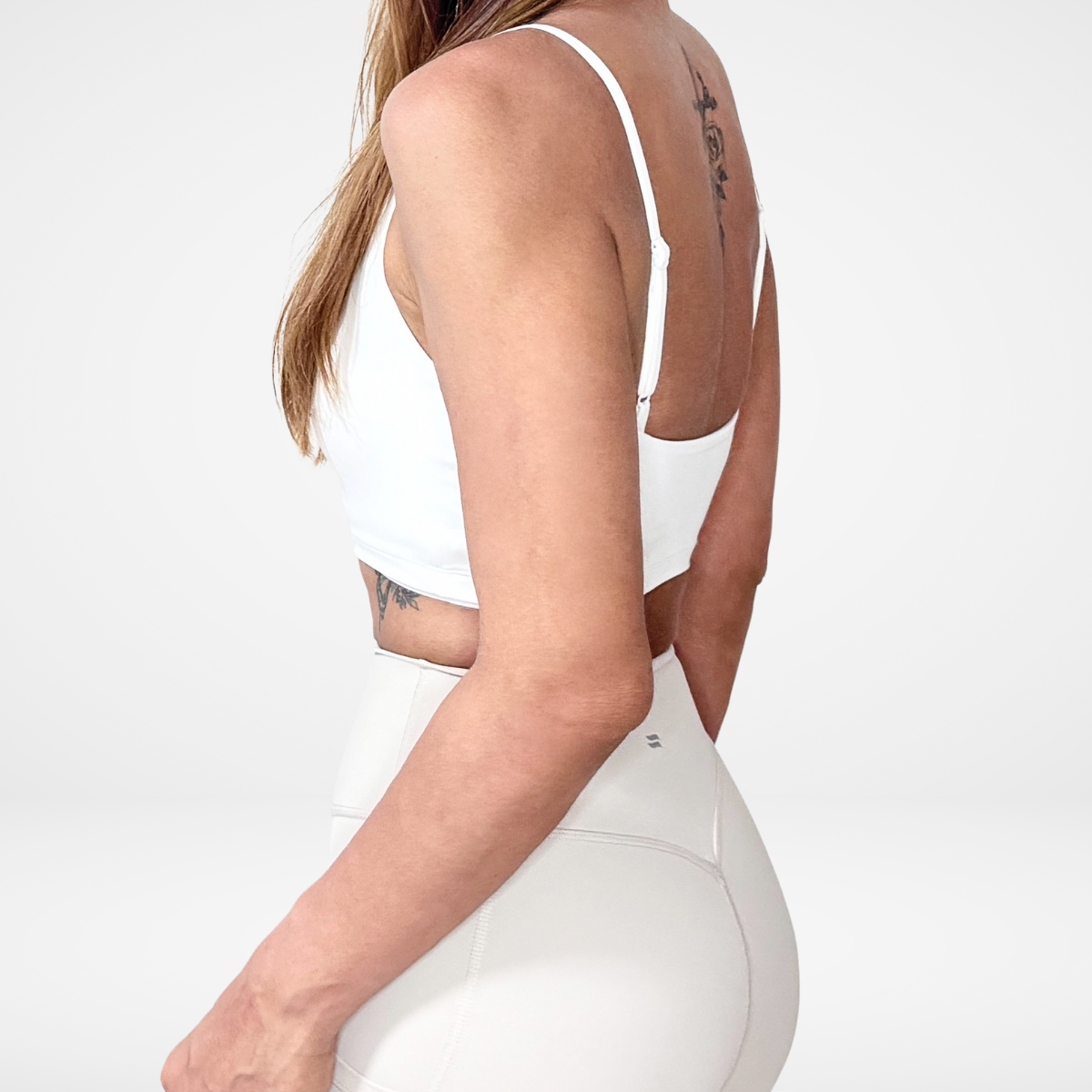 EaseMode Essence Crop Sports Bra in White