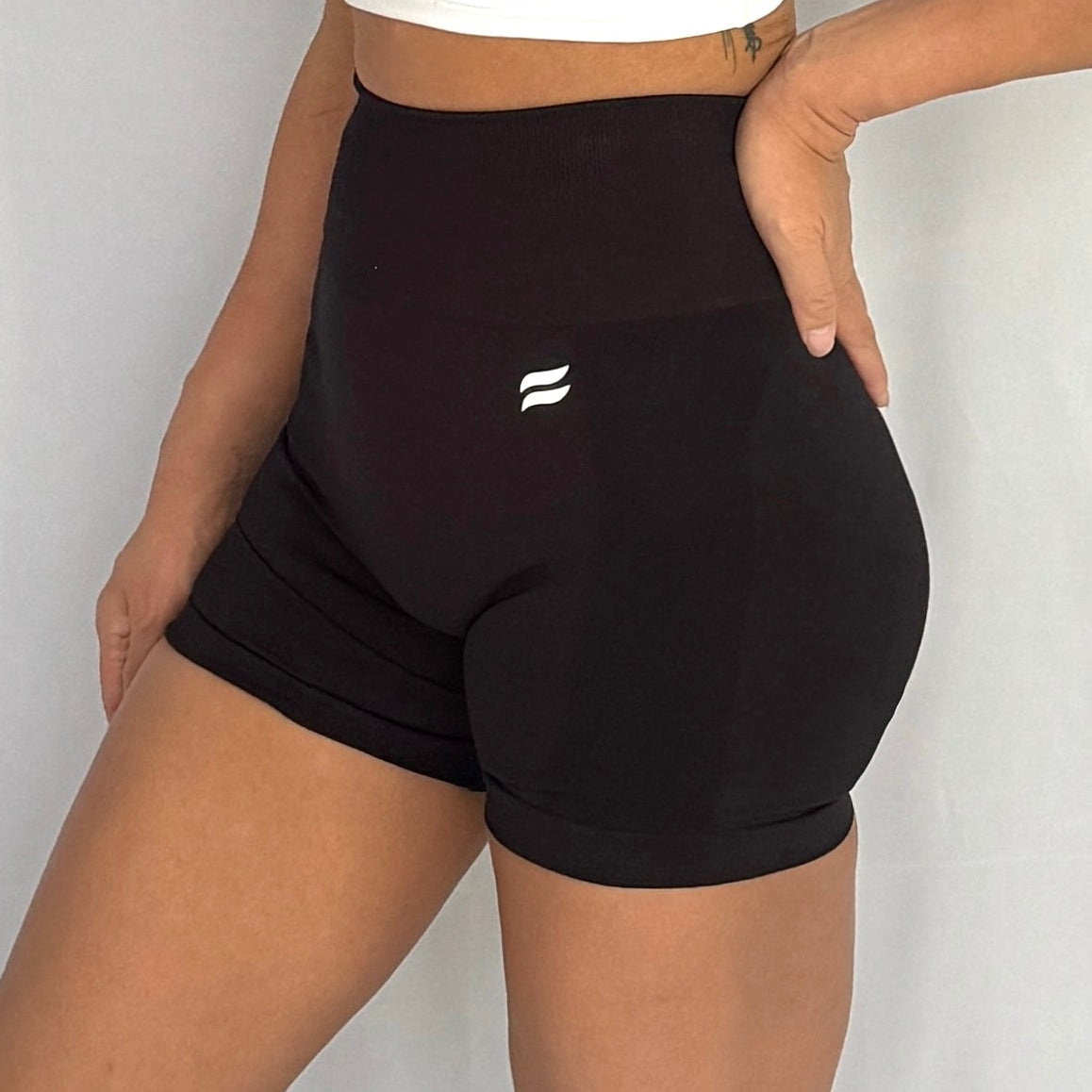 CoreFIT Seamless Shorts in Black
